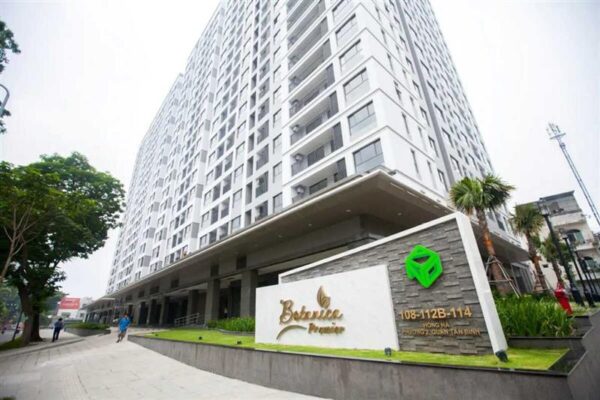 Tiến độ Botanica Premier