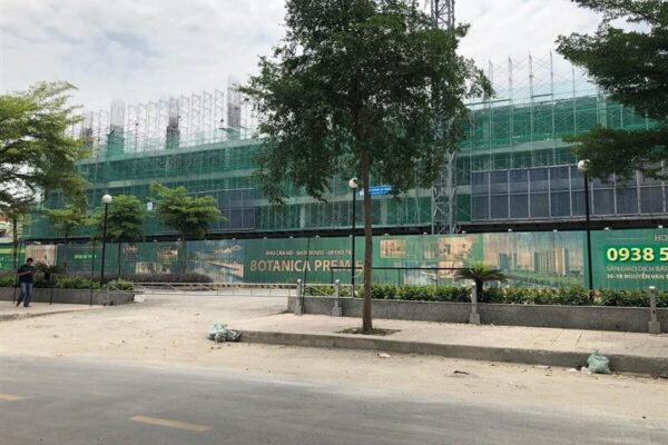 Tiến độ Botanica Premier